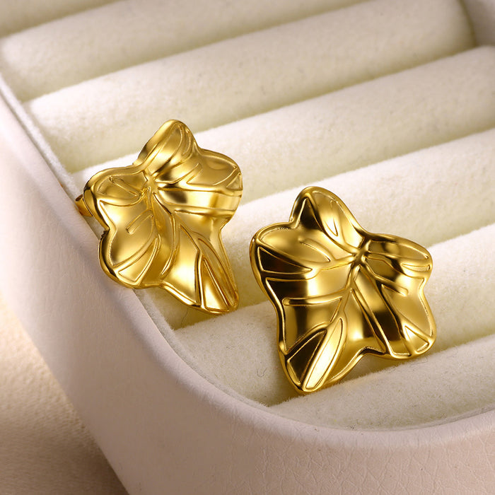 Wholesale Steel Atmospheric Simple Golden Petal Flower Earrings