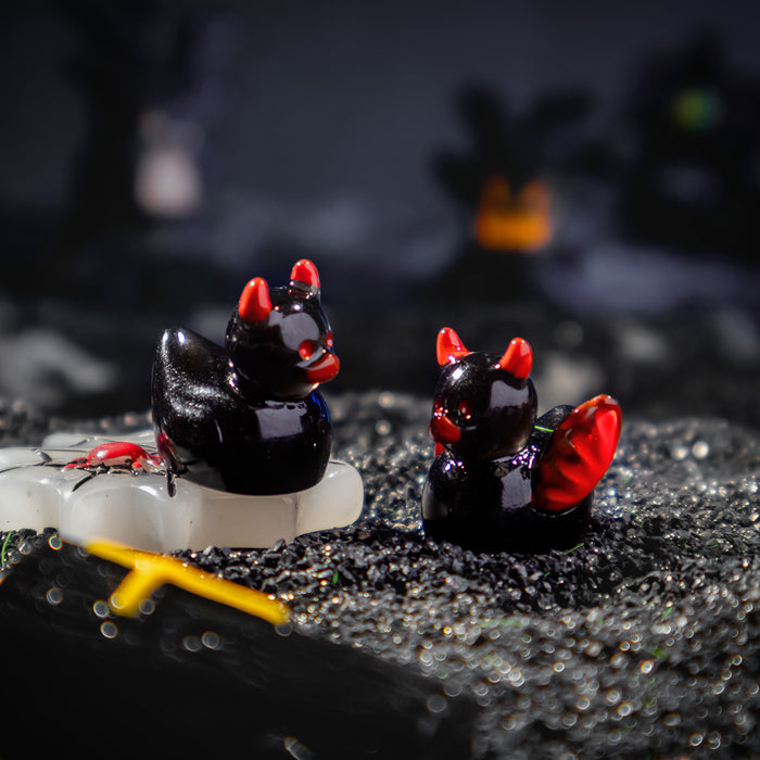 Wholesale Creative Solid Color Devil Duck