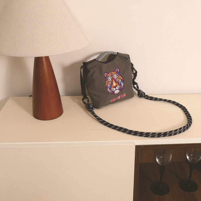 Wholesale Needle Embroidered Donut Mini Bag Mini Shoulder Crossbody Bag Handbag Canvas Bag
