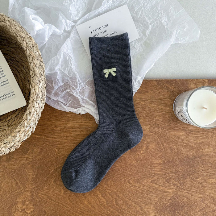 Wholesale Embroidered bow cotton mid tube socks, long tube socks