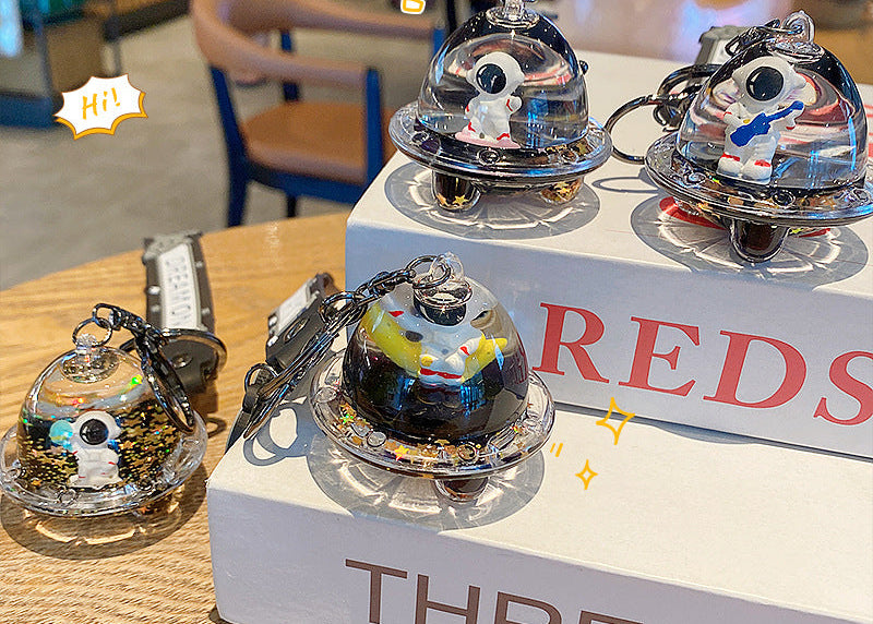 Wholesale Astronaut Floating Sand OilFilled Acrylic Keychain Decorative Car Key