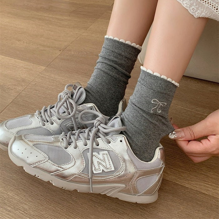 Wholesale Silver Embroidered Bow Lace Socks, Silver Silk Breathable Cotton Socks, Middle Socks, Black and White Grey Women's Socks