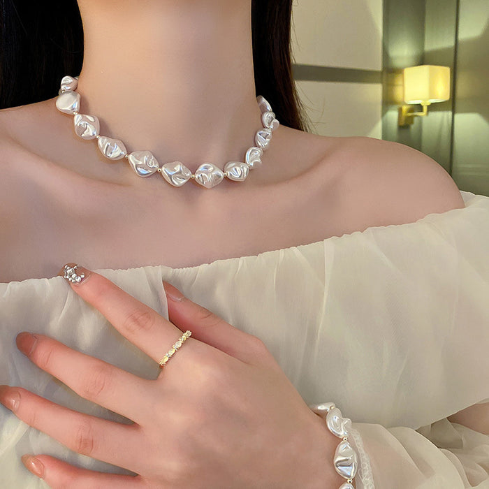 Wholesale Irregular Baroque imitation pearl necklace for women