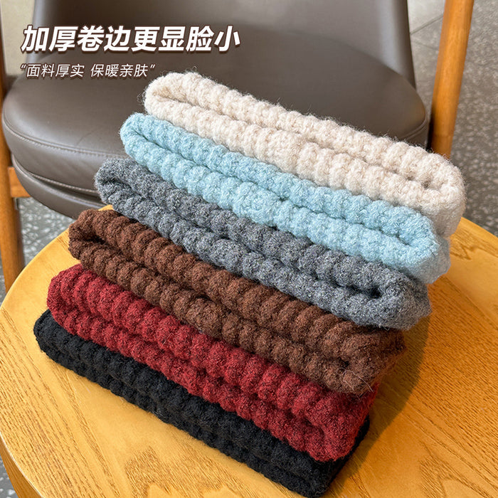 Wholesale Heart-embroidered knitted wool hat