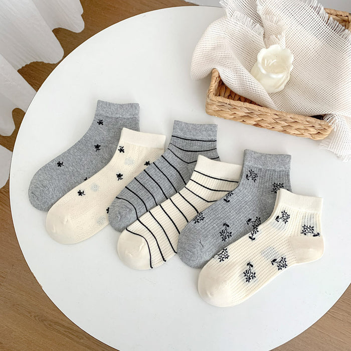 Wholesale New socks with striped small flower short tube women's boat socks that don't fall off and cotton socks