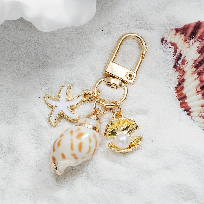 Wholesale Fashionable natural shell keychain, simple and high-end, conch imitation pearl bag pendant