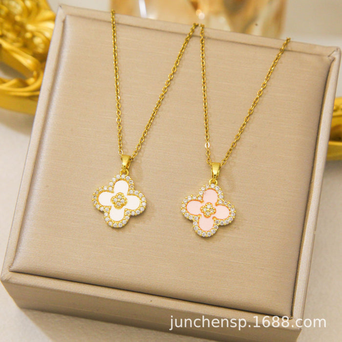 Wholesale Light luxury lucky clover necklace, versatile and luxurious, with a timeless collarbone chain
