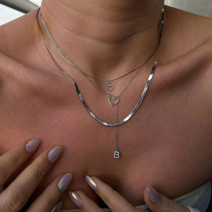 Wholesale New jewelry niche diamond studded letter pendant silver heart three-layer necklace set for women