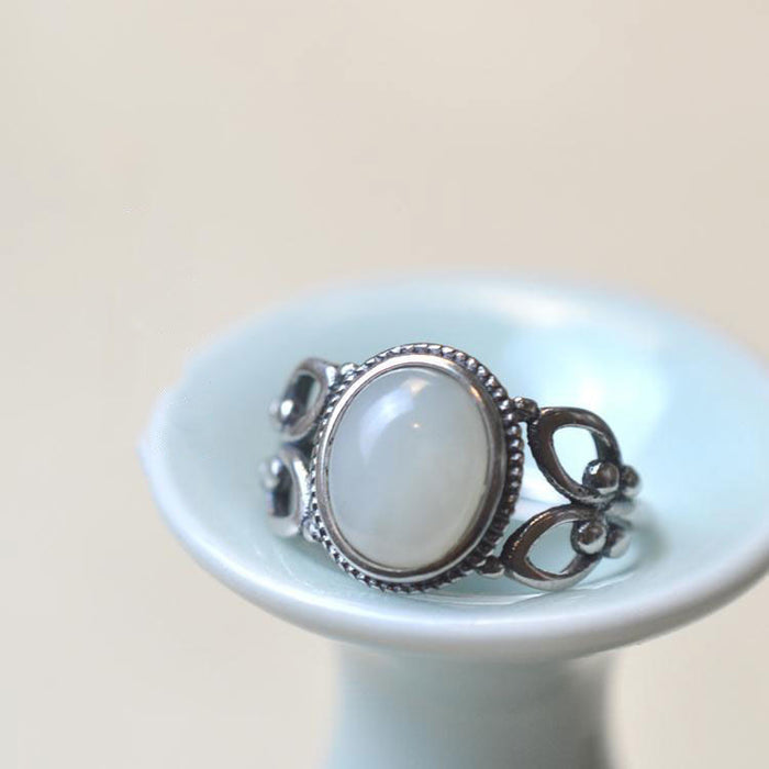 Wholesale Classic ring with a round openwork design suitable for women