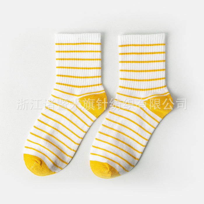 Wholesale 10pcs Polyester Cotton Yellow Pineapple Socks Versatile Plaid Mid-calf Socks JDC-SK-Miqi010