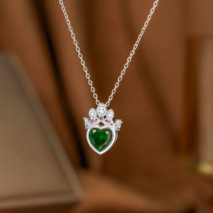 Wholesale heart necklace openwork crown pendant necklace inlaid with zircon