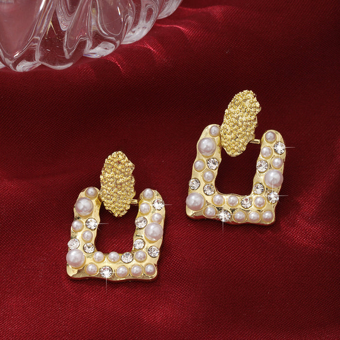 Wholesale Vintage irregular pearl geometric earrings with a light luxury and high-end feel, versatile and fashionable earrings