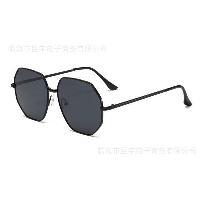 Wholesale Sunglasses with advanced UV protection and metal frame for driving