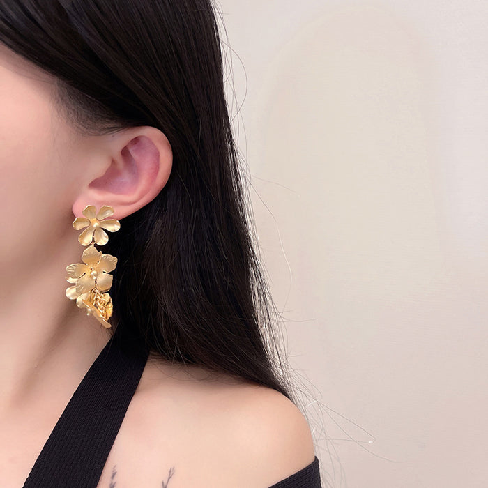 Wholesale Small niche gold retro flower long tassel multi-layer earrings for women