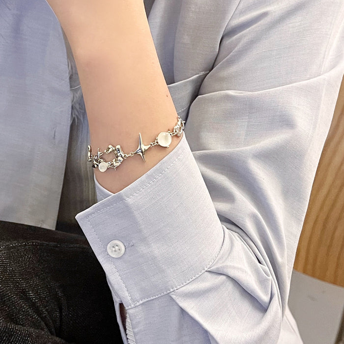 Wholesale Fashionable Irregular Hollow Design Bracelet Personalized Metal Grid Fashion