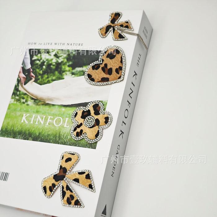 Wholesale Leopard print butterfly and flower rhinestone hotfix iron-on patches for DIY decoration.