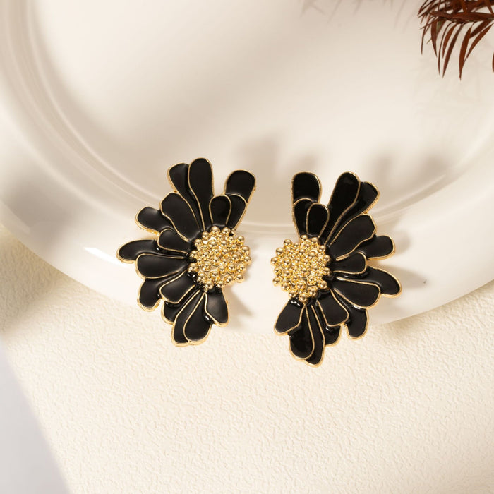 Wholesale Fashionable flower earrings for women with a sense of luxury and temperament, floral earrings