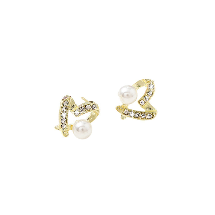 Wholesale Love Pearl Earrings, Elegant and Fashionable Earnail Accessories