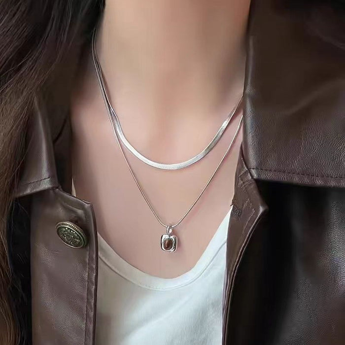 Wholesale Pink rhinestone necklace, new light luxury exquisite design, collarbone chain