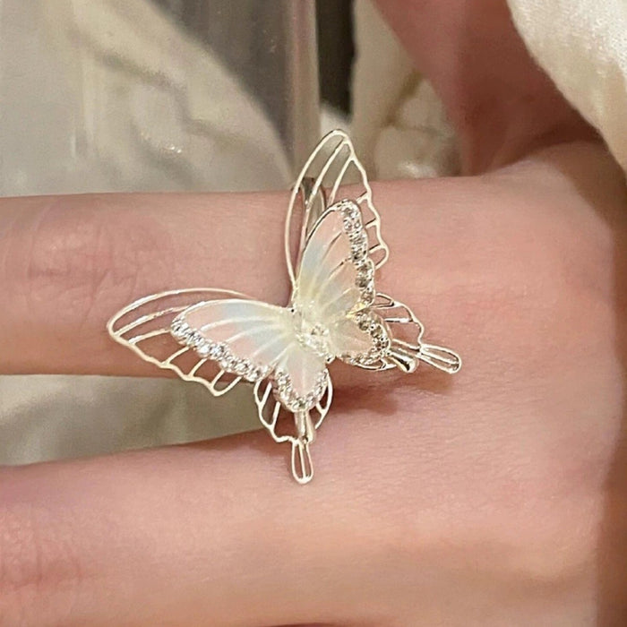 Wholesale Pink butterfly ring, light luxury temperament, niche design, high-end feel, ring ring design
