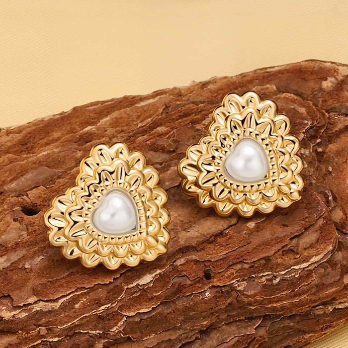 Wholesale Love shaped earrings made of stainless steel with retro and niche design, titanium plated steel earrings and earrings