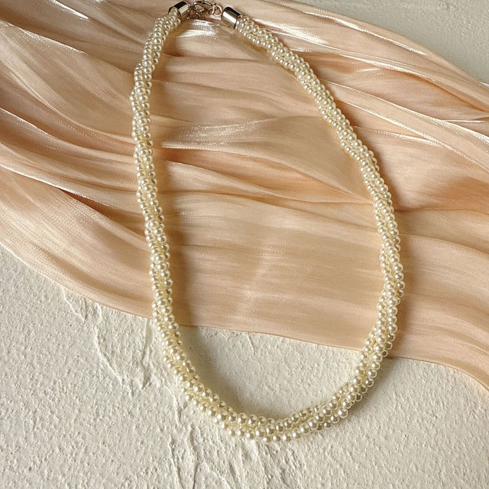 Wholesale Baroque Pearl Necklace for Women Multi-Layered Twist Clavicle Chain, Bestie Necklace