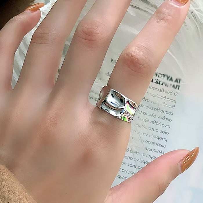 Wholesale Irregular ring with simple circular design and wide open mouth ring