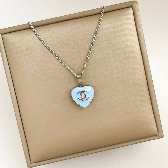 Wholesale Niche fashion versatile simple heart-shaped pendant