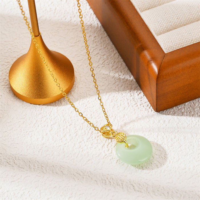 Wholesale Pendant titanium steel necklace, simple and luxurious, niche design, collarbone chain accessory