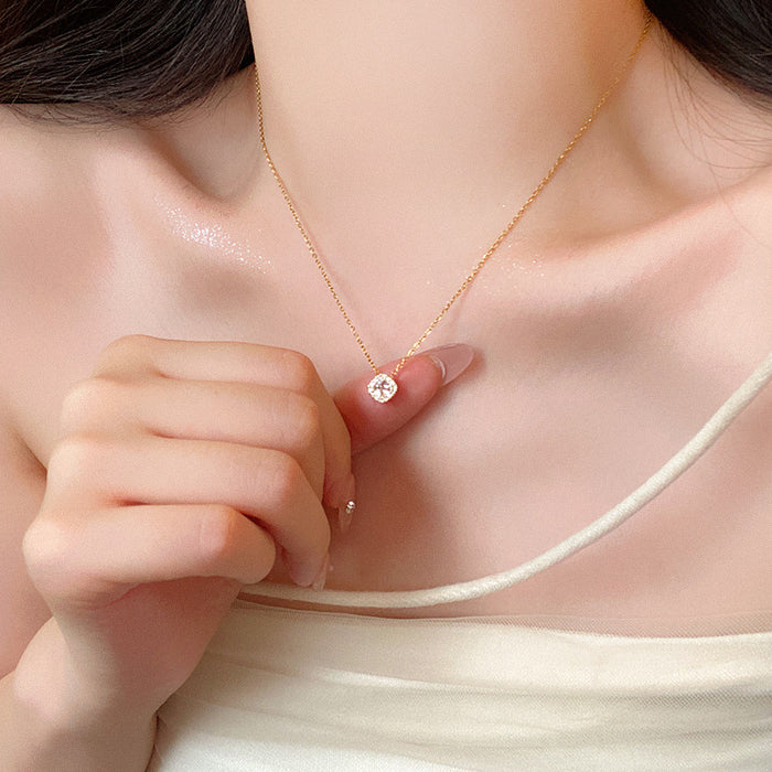 Wholesale Light luxury versatile super sparkling square zirconia necklace with niche design, high-end temperament, titanium steel lock bone chain, neck chain accessories wholesale