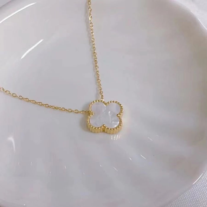 Wholesale titanium steel Gold Clover necklace female chain jewelry Net Red Live supply