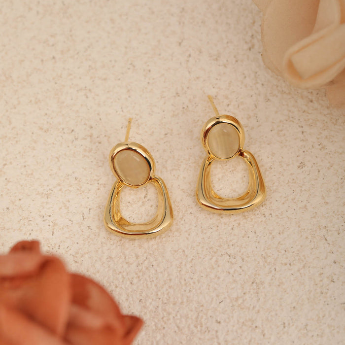 Wholesale Minimalist temperament earrings for women, light luxury, personalized geometric design earrings, fashionable and high-end earrings