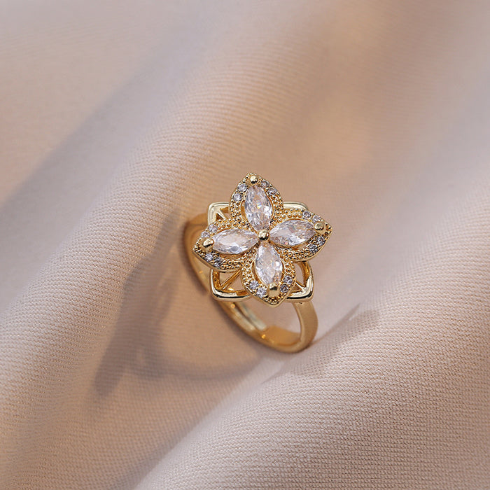 Wholesale New rotating necklace with zircon pendant earrings and ring set, collarbone chain necklace accessory