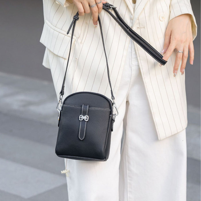 Wholesale Head layer cowhide bag, mobile phone bag, new casual and fashionable crossbody bag, single shoulder small square bag, key bag