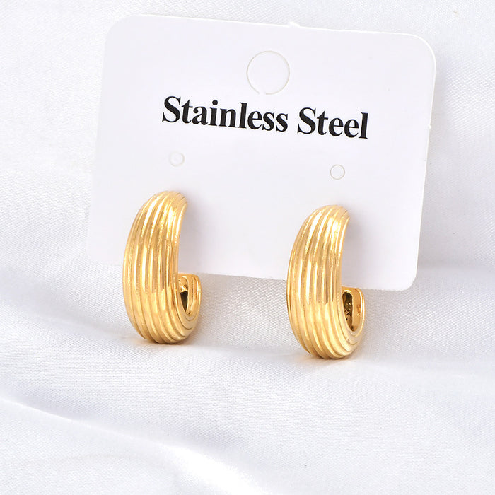 Wholesale Hong Kong-style Simple Niche Design Striped C- shaped Small Ear Ring