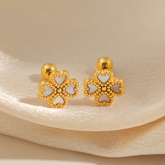 Wholesale  Anti-loss heart-shaped earrings  colorfast   small and exquisite titanium steel earrings