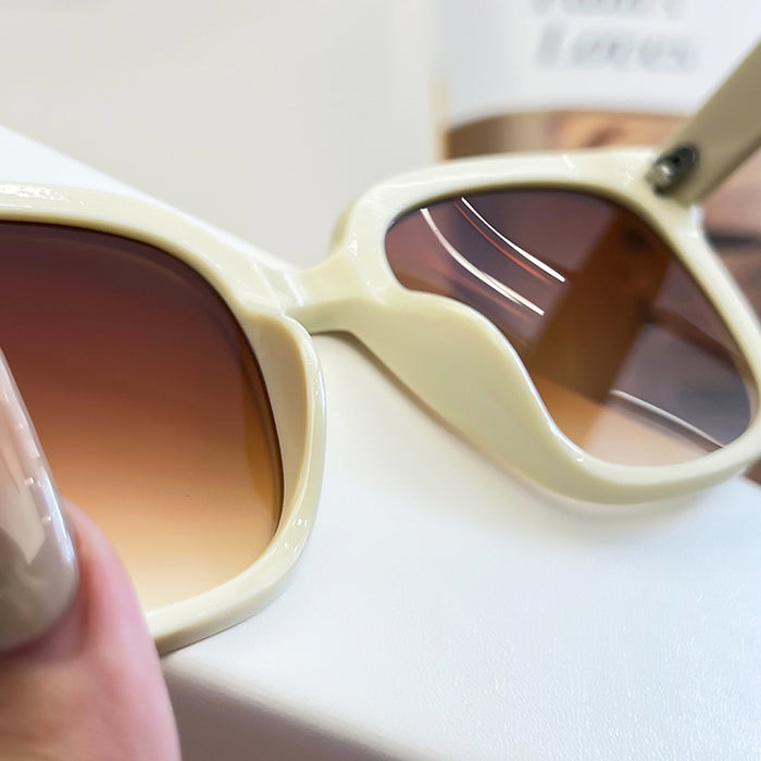 Wholesale Sunglasses for women, UV resistant polarizing lenses, ultra light and trendy men's sunglasses