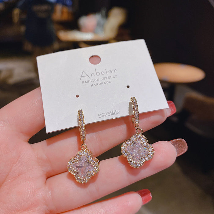 Wholesale Real Gold Delicate Flower Earrings Niche Zircon Earrings