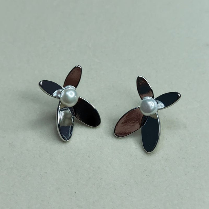 Wholesale  freshwater beads high cold temperament earrings ear pin