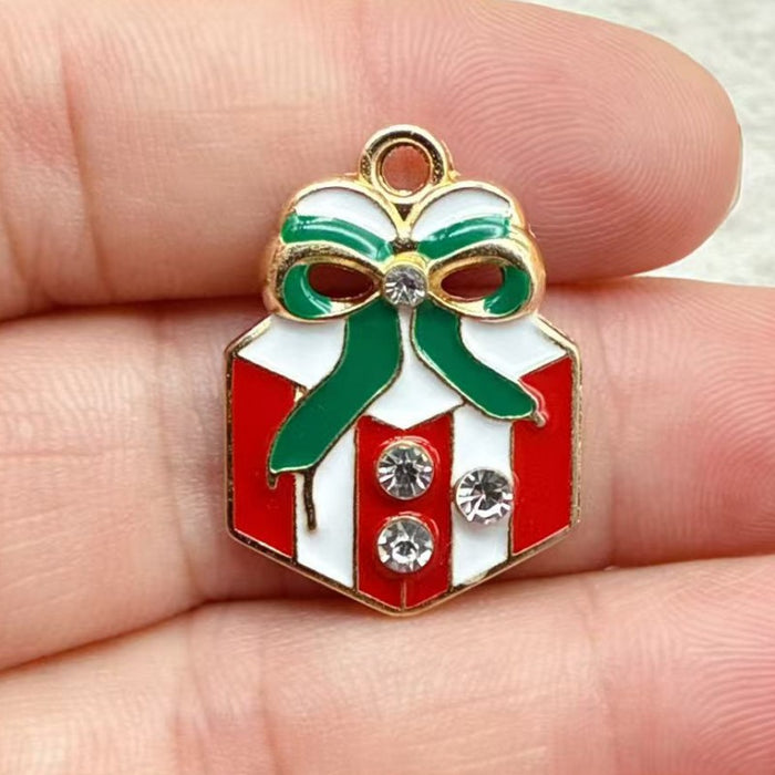 Wholesale 10pcs DIY alloy oil drip ,  reindeer,  deer,  bell,  snowman Christmas decoration accessories Pendant