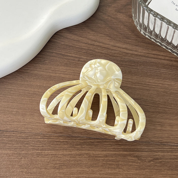 Wholesale Trendy Hollow Pumpkin Acetate Hair Claw Clip for Women Tortoiseshell Shark Clip Fashion Accessory