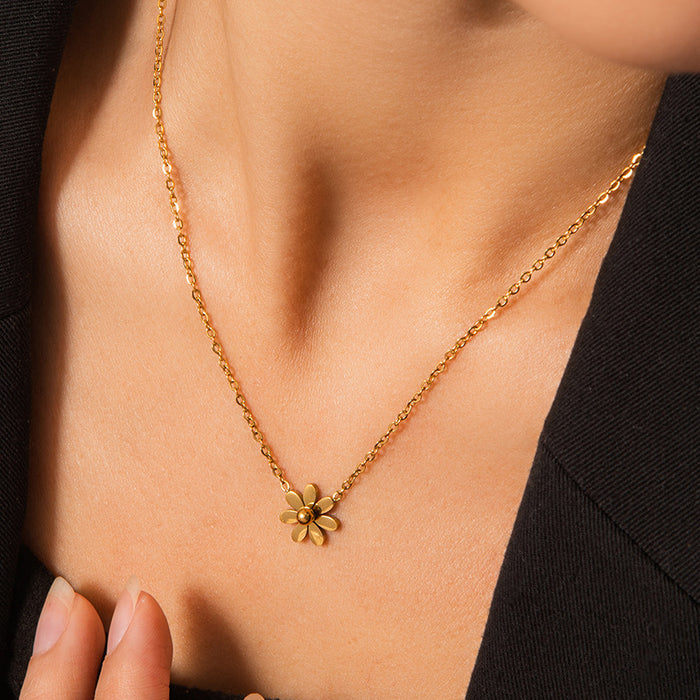 Wholesale Fade-Resistant Sweater Chain — Niche,  Light Luxury  and Sophisticated Titanium Steel Necklace