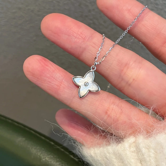 Wholesale Square Sugar Necklace Women's Woolen Chain All-match Golden Pendant  Titanium Steel Clavicle Chain