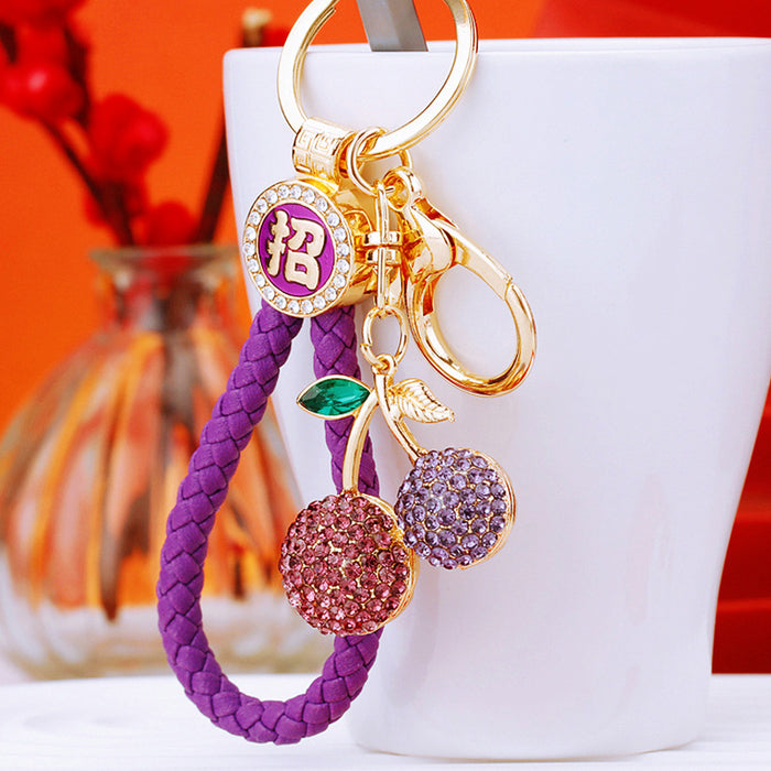 Wholesale Diamond studded car keychain pendant, metal keychain ring, cute and creative