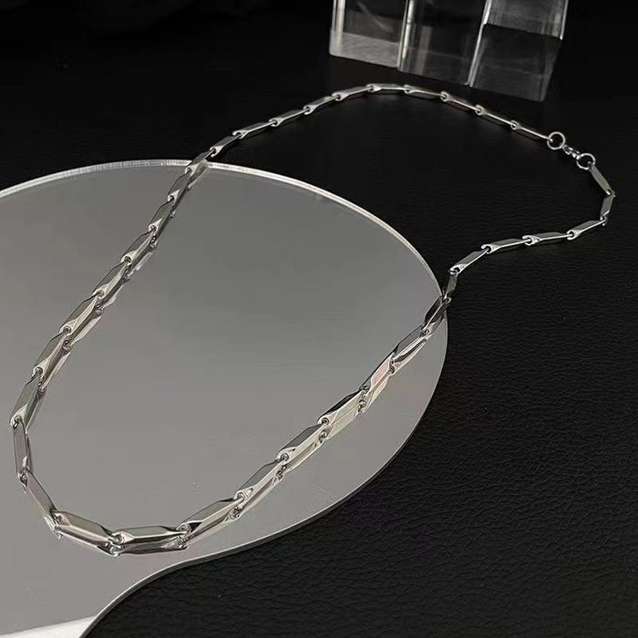 Wholesale Titanium steel chain necklace, cool and trendy women's pendant with handmade chain matching
