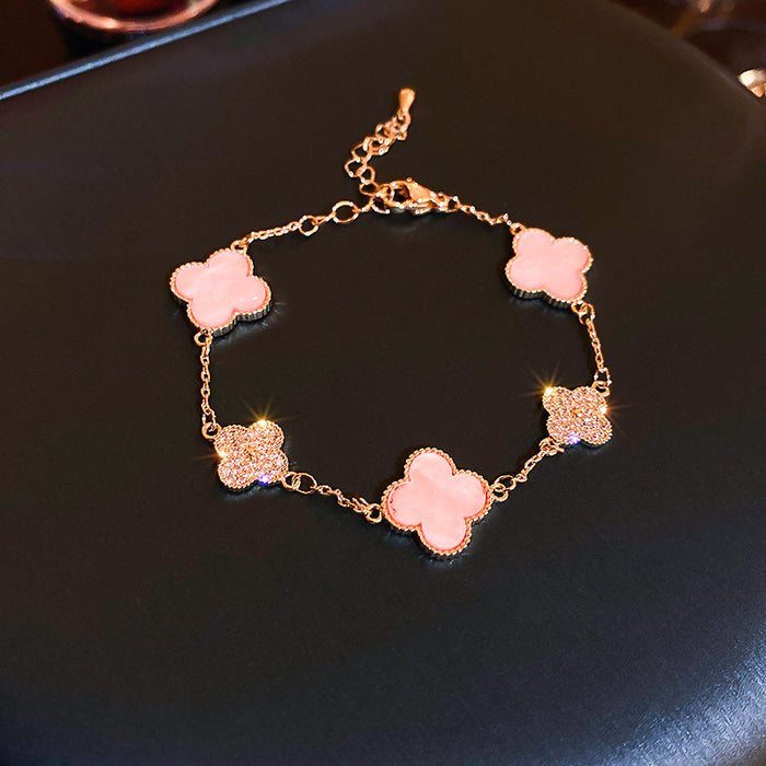 Wholesale Real Gold Electroplated Zircon Four-petal Flower Imitation Fritillaria Bracelet Light Luxury High-end Sense Bracelet Sweet All-match Bracelet Wholesale Women