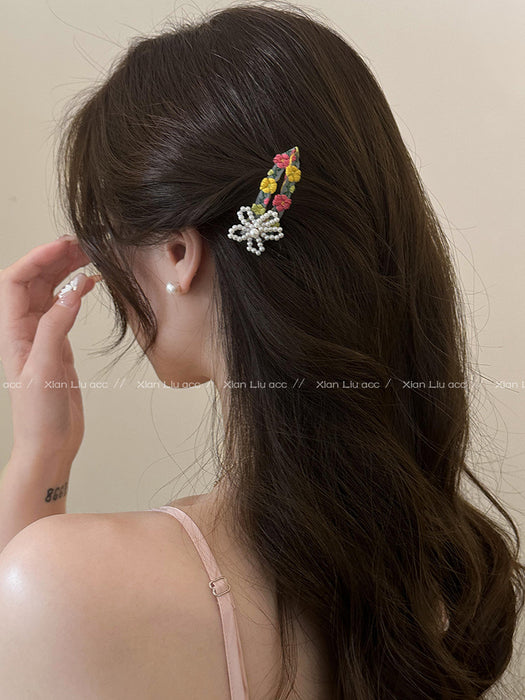 Wholesale Colorful beaded flower hair clip, new high-end headwear, forehead bangs, side clips with broken hair