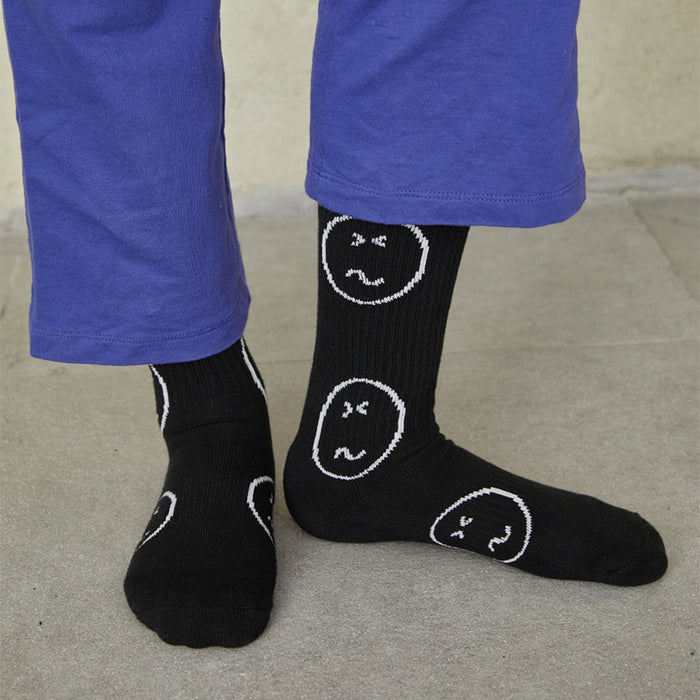 Wholesale Mid length socks, high-quality socks, casual men's socks, trendy socks, simple sports socks