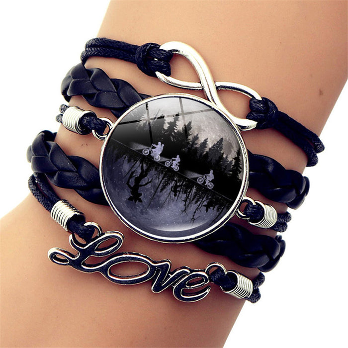 Wholesale Multi-layered leather bracelets with movie themes for men and women.