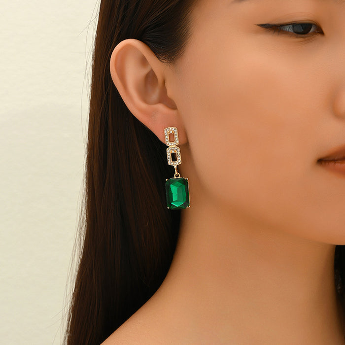 Wholesale Versatile alloy diamond studded earrings, emerald earrings, light luxury earrings